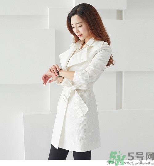 十月份可以穿風衣嗎？風衣什么時候穿？