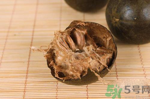 羅漢果發(fā)霉了可以泡茶嗎？喝了發(fā)霉的羅漢果茶會怎樣？