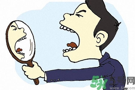 吃口香糖會口臭嗎？吃了口香糖為什么口還很臭？