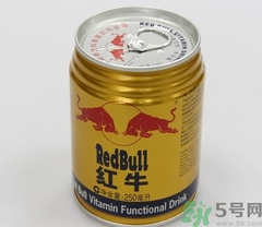 紅牛是碳酸型飲料嗎？喝紅牛有什么好處和壞處？