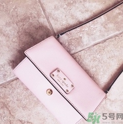 kate spade和mk哪個(gè)好？kate spade凱特絲蓓和mk哪個(gè)貴？