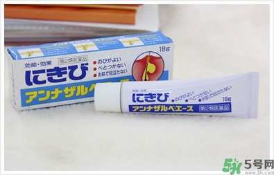 白兔祛痘膏和獅王哪個好？白兔牌暗瘡膏哪款好？