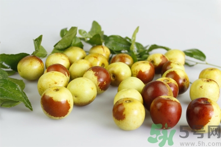 冬棗用什么泡會(huì)變紅？冬棗用糖水泡是真的嗎？