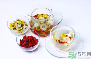 桂花和菊花可以一起泡茶嗎？桂花可以和能一起喝嗎？