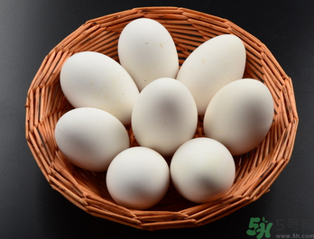 鴨蛋不能和什么一起吃？鴨蛋不能與什么食物同食？