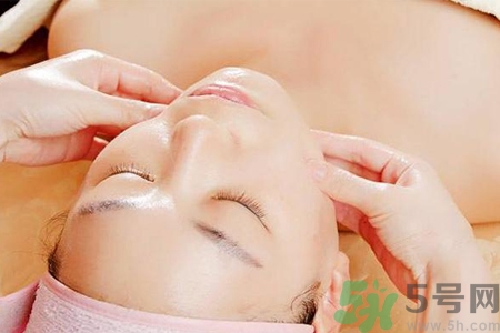 面部刮痧可以祛痘印嗎？面部刮痧真的能祛痘印嗎？