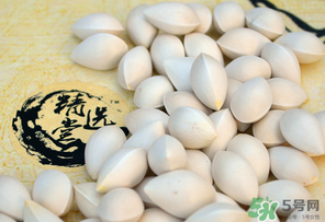 白果發(fā)霉了還能吃嗎？白果發(fā)霉了怎么處理？