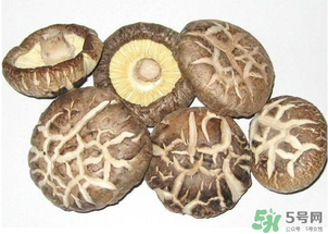 干香菇發(fā)霉了還能吃嗎？干香菇發(fā)霉怎么處理？