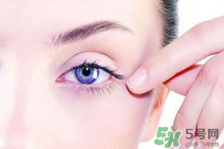 眼睛哭腫了怎么辦？眼睛哭腫了如何快速消腫？