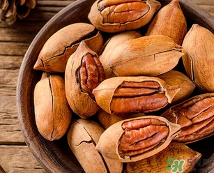 碧根果可以多吃嗎?碧根果吃多了會(huì)怎樣？