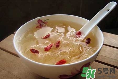 銀耳紅棗湯能天天吃嗎？銀耳紅棗湯每天吃有什么好處？