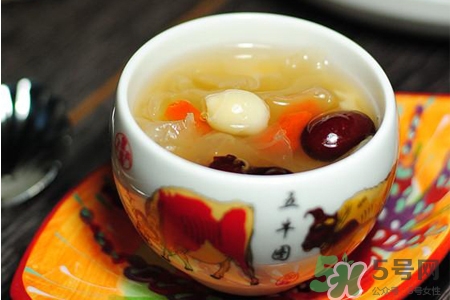 銀耳紅棗湯要燉多久？銀耳紅棗湯要煮多長時間？