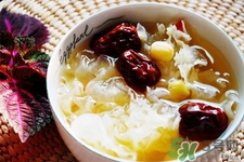 喝銀耳紅棗湯會(huì)上火嗎？上火能喝銀耳紅棗湯嗎？
