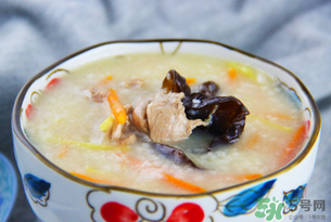 吃完鴨肉可以喝牛奶嗎？鴨肉和牛奶能一起吃嗎？