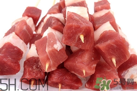 吃完羊肉能吃柿子嗎？羊肉和柿子能一起吃嗎？