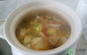 雞肉可以和白蘿卜一起燉湯嗎？雞肉和白蘿卜能一起吃嗎？