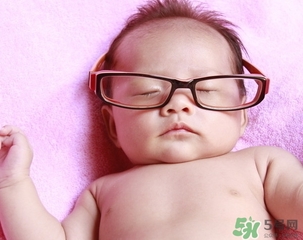冬季出生的寶寶要準(zhǔn)備些什么？冬季出生的寶寶需要什么？