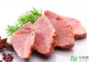吃完牛肉可以喝牛奶嗎？牛肉和牛奶可以一起吃嗎？