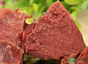 熟牛肉放冰箱里能保鮮多久？熟牛肉冷凍可以放多久？