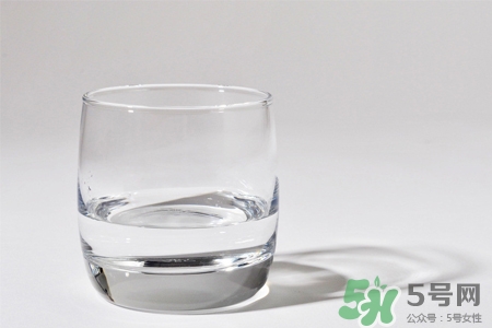 喝白酒能解牙痛嗎？牙痛能喝白酒嗎？