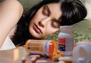 安眠藥和酒一起吃會死嗎？安眠藥和酒一起吃會中毒嗎？