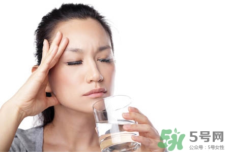 女人血?dú)獠蛔愕谋憩F(xiàn)有哪些？女人血?dú)獠蛔阍趺崔k？