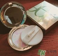 elegance極致歡顏蜜粉怎么樣？elegance蜜粉餅好用嗎？