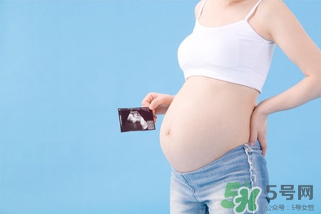 孕婦能用唇膏嗎？孕婦可以涂潤唇膏嗎？