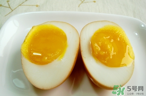 雞蛋可以帶殼蒸嗎？帶殼雞蛋蒸多久能熟？