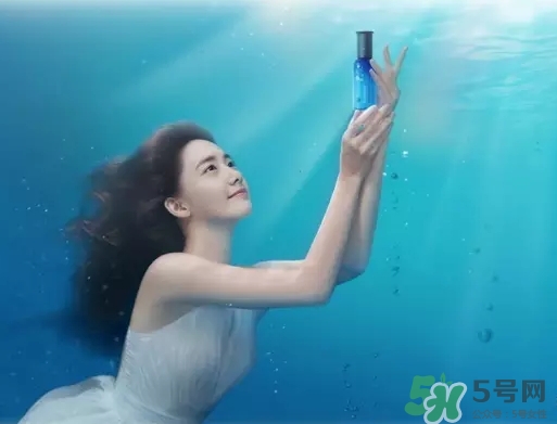 悅詩風(fēng)吟熔巖海水精華怎么用？悅詩風(fēng)吟熔巖海水精華使用方法