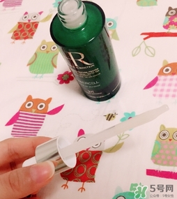 赫蓮娜綠寶瓶怎么用？赫蓮娜綠寶瓶精華使用方法