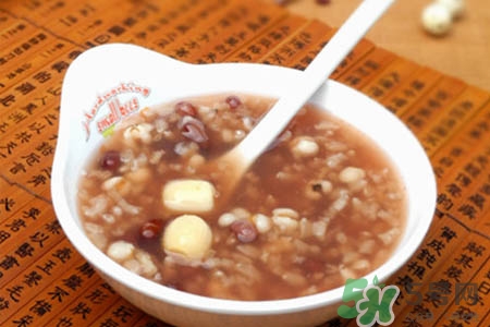 冬天可以喝紅豆薏米粥嗎？冬天喝紅豆薏米粥好嗎？