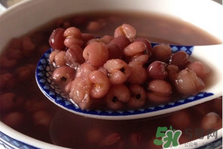 冬天可以喝紅豆薏米粥嗎？冬天喝紅豆薏米粥好嗎？