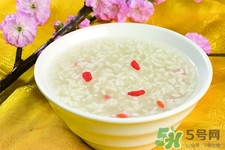 米酒能下奶嗎？產(chǎn)婦喝米酒能下奶嗎？
