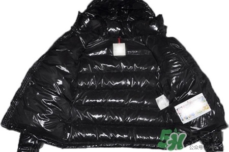 羽絨服和沖鋒衣哪個(gè)保暖？沖鋒衣保暖還是羽絨服保暖？