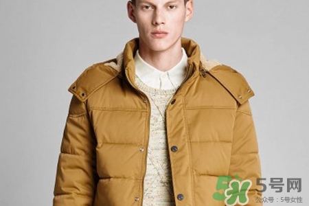 冬天穿羽絨服好還是棉服好？羽絨服和棉服哪個(gè)好？