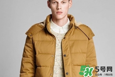 羽絨服洗完后毛不均勻怎么辦？羽絨服洗完后結(jié)塊怎么辦？
