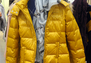 羽絨服需要干洗嗎？羽絨服干洗好還是水洗好？