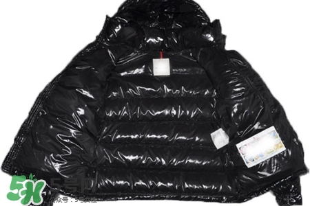 冬天穿皮衣和羽絨服哪個(gè)更保暖？冬天穿皮衣好還是羽絨服好？