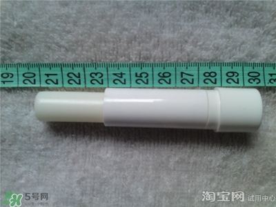 妮維雅唇膏和曼秀雷敦唇膏哪個好？妮維雅和曼秀雷敦對比