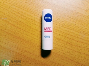 妮維雅唇膏和曼秀雷敦唇膏哪個好？妮維雅和曼秀雷敦對比