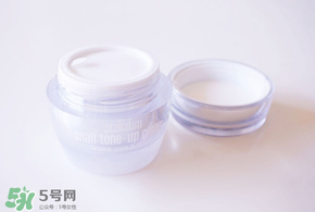 素顏霜有防曬功能嗎？素顏霜能防曬嗎？