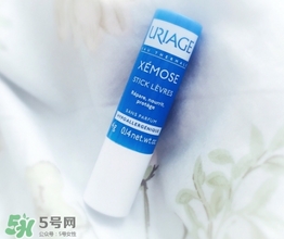 依泉和dhc唇膏哪個(gè)好？依泉唇膏和dhc唇膏哪個(gè)好？