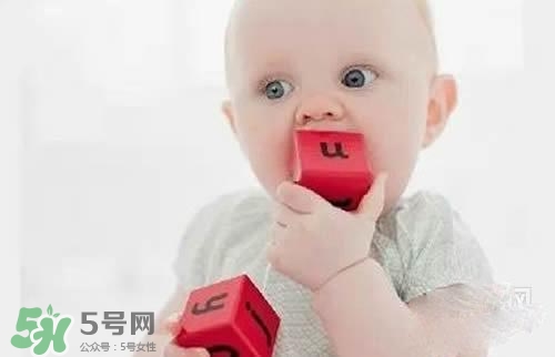 寶寶喜歡撞頭是怎么回事？寶寶喜歡撞頭怎么辦？