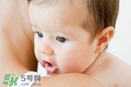 寶寶發(fā)燒怎么按摩？寶寶發(fā)燒按摩穴位有效退燒