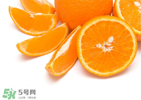 橙子吃多了會怎么樣？橙子吃多了皮膚會變黃嗎？