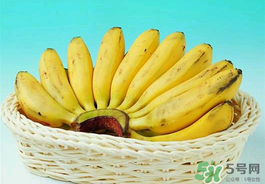 香蕉長(zhǎng)斑點(diǎn)還能吃嗎？香蕉皮長(zhǎng)黑斑還能吃嗎？