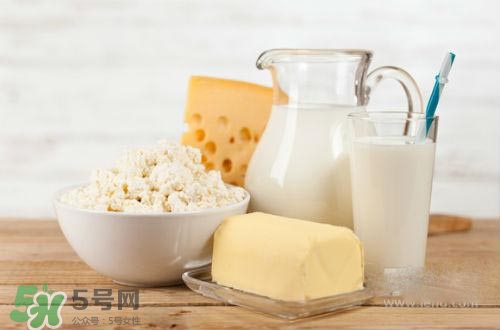 長痘痘補充什么維生素？長痘痘補充維生素b嗎？