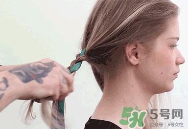 頭發(fā)怎么扎不容易散？怎么扎頭發(fā)不散