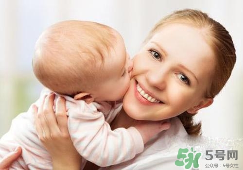 沒喝完的奶粉可以溫著再喝嗎？沒喝完的奶粉怎么處理？